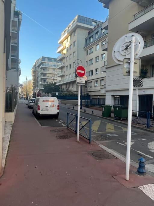 Magnifique Duplex 45 M2 Aux Portes De Paris Metro Barbara A 30Mn Expo Porte De Versailles Montrouge Exterior photo