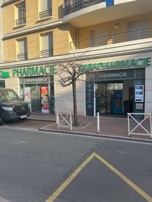 Magnifique Duplex 45 M2 Aux Portes De Paris Metro Barbara A 30Mn Expo Porte De Versailles Montrouge Exterior photo