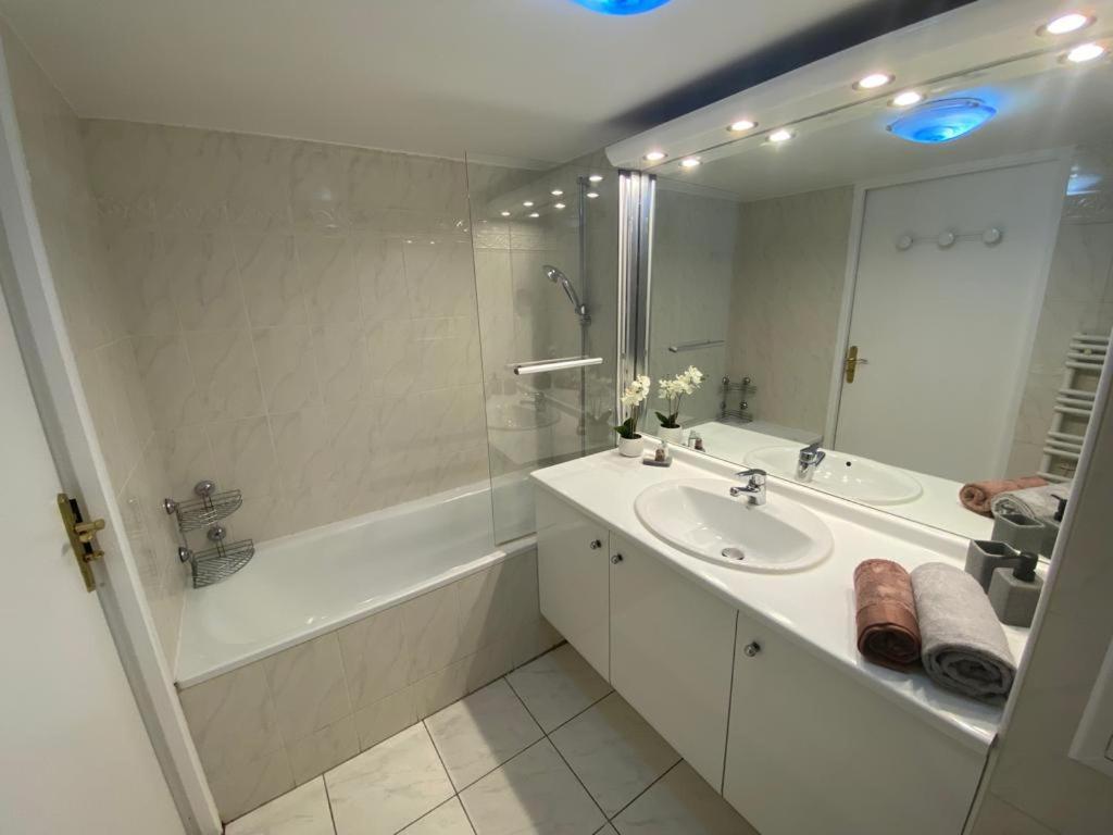 Magnifique Duplex 45 M2 Aux Portes De Paris Metro Barbara A 30Mn Expo Porte De Versailles Montrouge Exterior photo